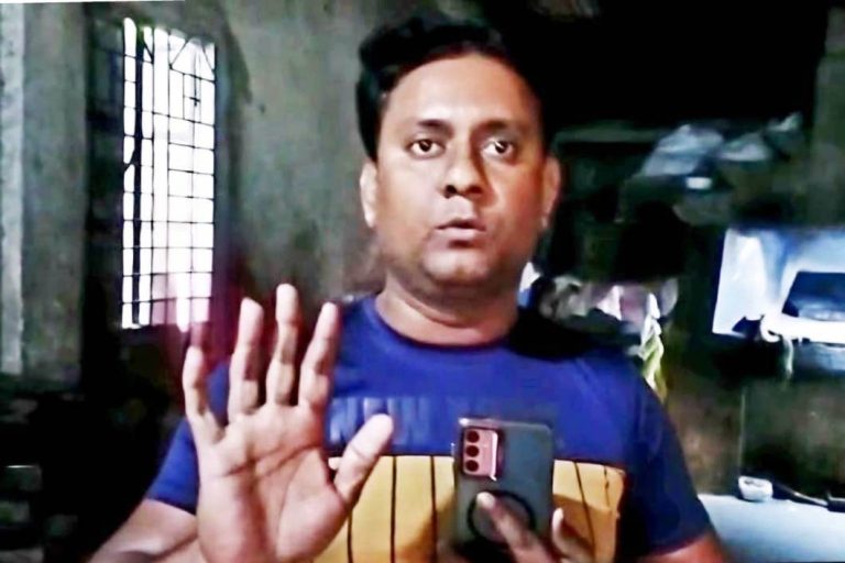 নেত্রকোনায় দুজন সাংবাদিককে দায়িত্ব পালনে বাঁধা, প্রাণনাশের হুমকি ও জিম্মিকরনের চেষ্টা