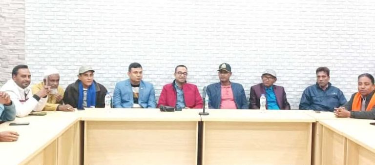 কমলগঞ্জ থানার ওসির সাথে সাংবাদিকদের মতবিনিময়