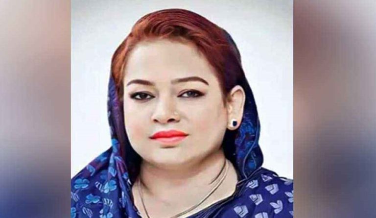 সাবেক জনপ্রশাসন মন্ত্রীর স্ত্রী মোনালিসা গ্রেপ্তার