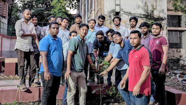 জবি ছাত্রদলের উদ্যোগে বৃক্ষরোপণ কর্মসূচি