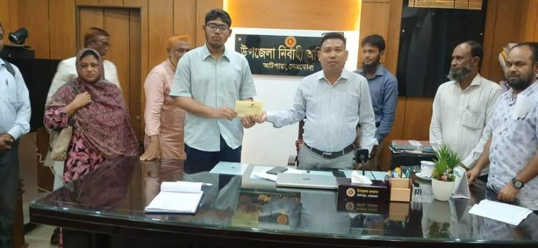 ঢাকা বিশ্ববিদালয়ে ভর্তি হওয়ার স্বপ্ন পূরুনে ইউএনও রুয়েল সাংমার সহায়তা