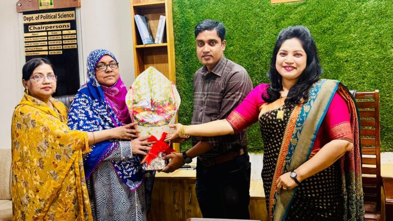 ইবির রাষ্ট্রবিজ্ঞান বিভাগের সভাপতির দায়িত্ব হস্তান্তর