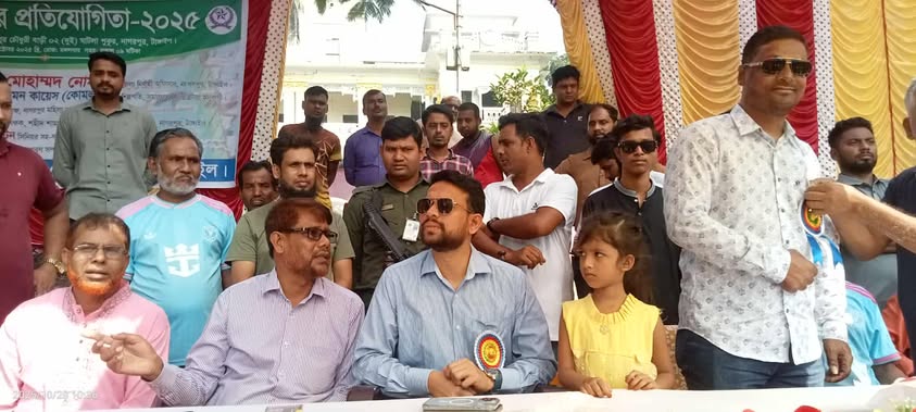 নাগরপুরে ঐতিহ্যবাহী চৌধুরীবাড়ী উৎসবমুখর পরিবেশে অনুষ্ঠিত হয়েছে উন্মুক্ত সাঁতার প্রতিযোগিতা