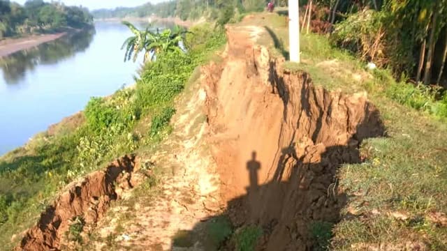রাজনগরে মনু নদের আকস্মিক বাঁধে ভাঙ্গন