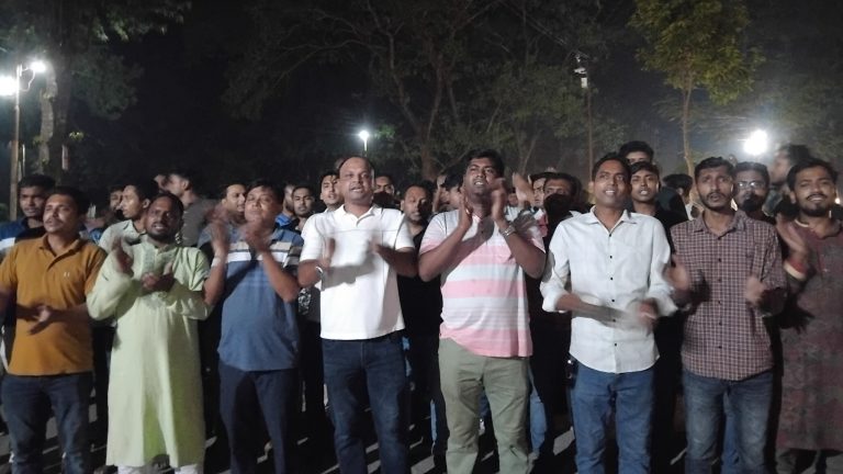 জবি ছাত্রদল নেতা জুবায়েদ হত্যার প্রতিবাদে ইবিতে বিক্ষোভ