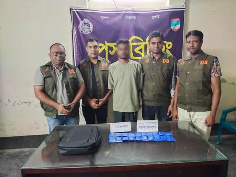 যশোরের অভিযানে বিপুল পরিমাণ ইয়াবা ট্যাবলেটসহ মাদক ব্যবসায়ী গ্রেফতার
