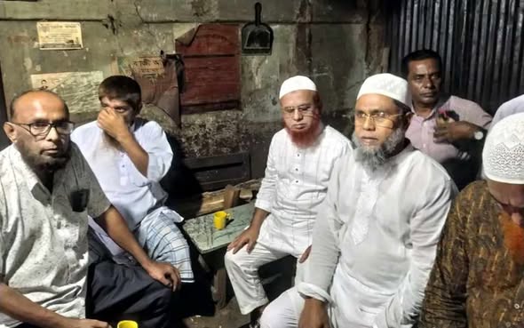 ভালুকায় আলহাজ্ব হাতেম খানের নেতৃত্বে বিএনপির নির্বাচনী প্রচারণায় জনজোয়ার