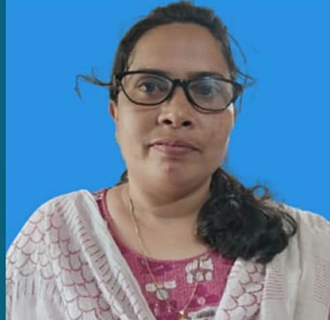 ডিমলার ভূমি কার্যালয়ের নারী কর্মচারী ঘুস নেওয়ার অভিযোগে বরখাস্ত