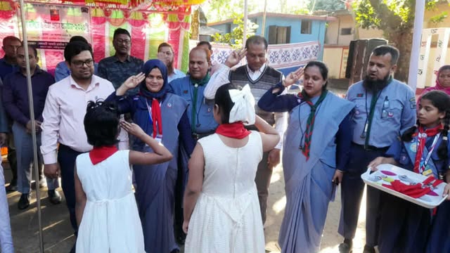 খোলাহাটি সরকারি প্রাথমিক বিদ্যালয়ে কাব হলিডে ও দীক্ষা প্রদান অনুষ্ঠান -২০২৫ সম্পন্ন