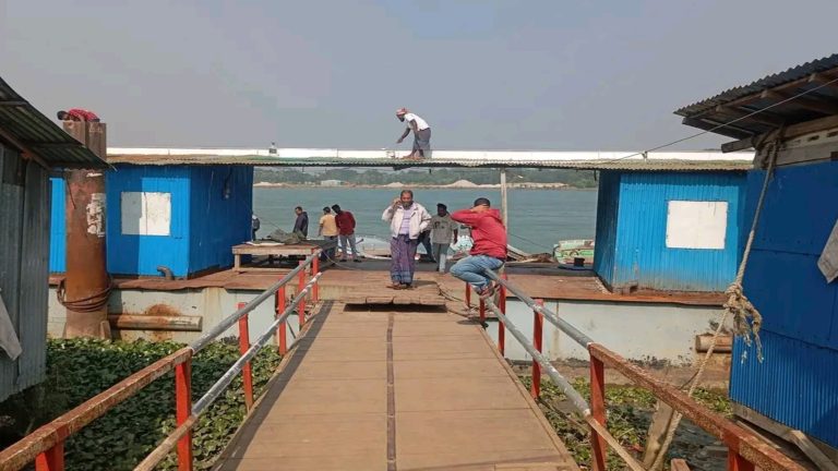 ওসমান হাদির নামে নাম করন করা হচ্ছে নলছিটি লঞ্চঘাট
