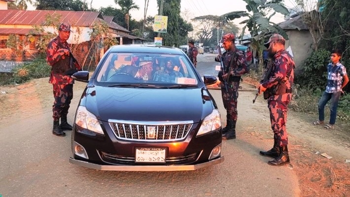 হাদির ওপর গুলিবিদ্ধের ঘটনায় নেত্রকোনার সীমান্তে বিজিবি’র টহল জোরদার
