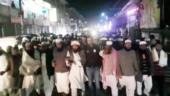 হাদীর মৃত্যুতে নেত্রকোনায় বিক্ষোভ মিছিল ও দোয়া অনুষ্ঠিত