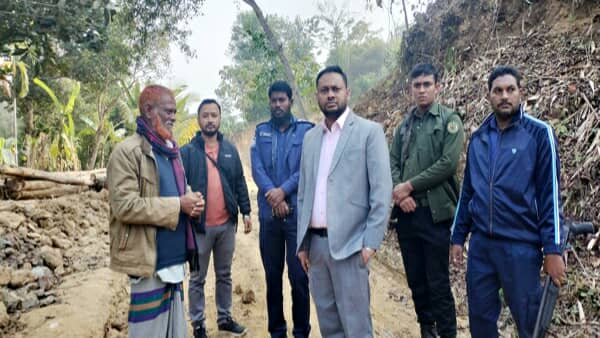 বড়লেখায় টিলা কাঁটার দায়ে লাখ টাকা জরিমানা