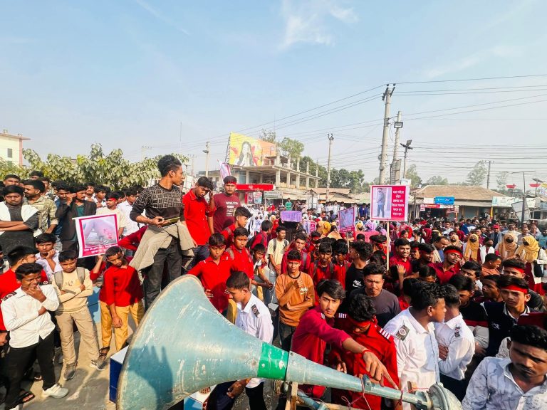 আল আমিন ইস্যুতে কাল রাত ১০টায় নতুন কর্মসূচি জানাবে শিক্ষার্থীরা