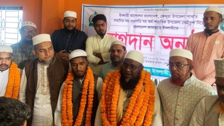 কেন্দুয়ায় ইসলামী আন্দোলন ছেড়ে মাও. আনোয়ার জামায়াতে যোগদান