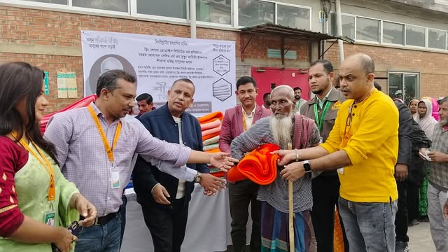 প্রতিষ্ঠাতার স্মৃতিতে ব্লিং লেদারের কম্বল বিতরণ কার্যক্রম