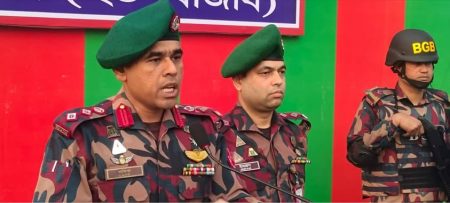 পাঁচবিবিতে আসন্ন ত্রয়োদশ জাতীয় সংসদ নির্বাচনকে সামনে রেখে বর্ডার গার্ড বাংলাদেশ (বিজিবি) টহল জোরদার