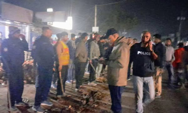 গাইবান্ধায় আ’লীগ নেতাকে আটক করতে গিয়ে হামলার শিকার ৩ পুলিশ সদস্য