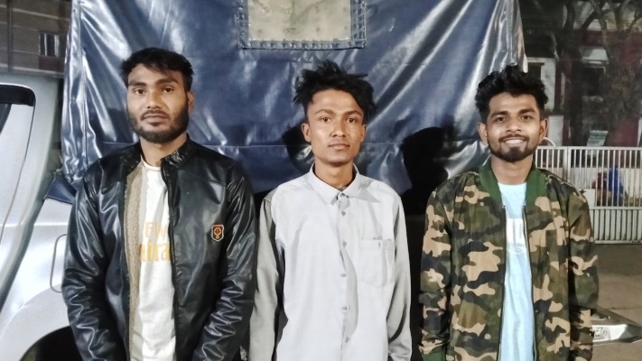 মোহনগঞ্জে মৎস্য ভবনের পেছনে মাদকের গাঁজার আসর, ৩ জনের কারাদণ্ড