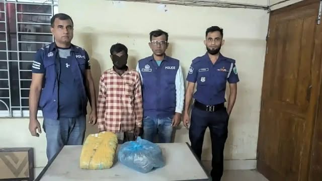 দুই কেজি গাঁজাসহ পঙ্খী মিয়া আটক