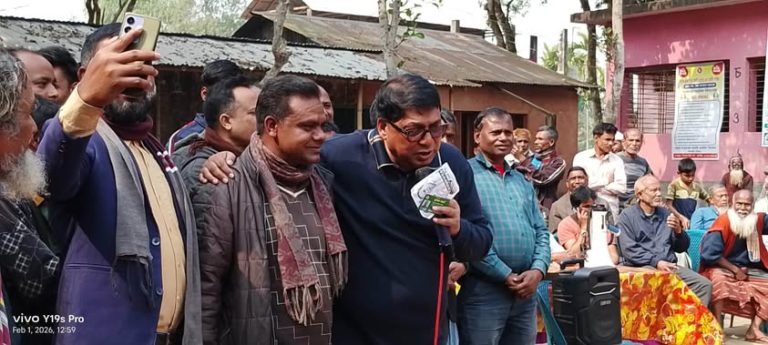 বিএনপি প্রার্থী ডা.সাদিক জনসমর্থনে কৃষকদলের শোডাউন -উঠান বৈঠক অনুষ্ঠিত।