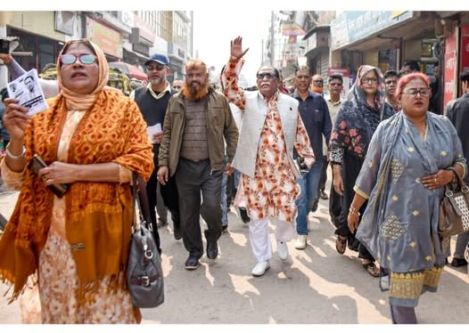 গাইবান্ধায় ধানের শীষের সমর্থনে দলিল লেখক সমিত মিছিল।