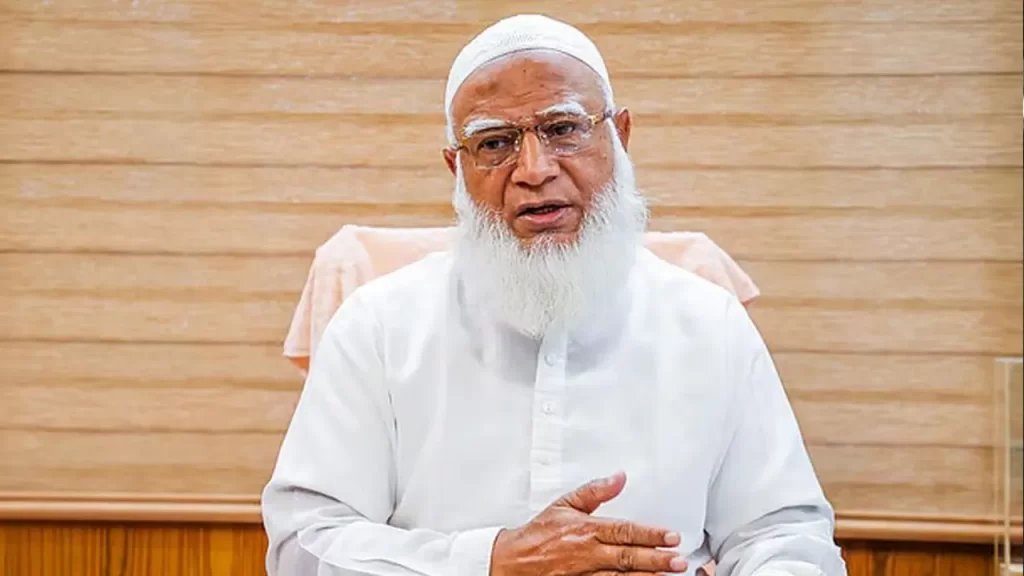 ভোরে জামায়াত আমিরের দুই বাক্যের স্ট্যাটাস ভাইরাল