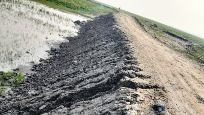 ফসল রক্ষা বাঁধ: বরাদ্দে মিলেছে ৭%, পাওনাদারের ভয়ে প্রকল্প সংশ্লিষ্টরা