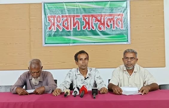 জমি নিয়ে বিরোধের জেরে মিথ্যা মামলা দিয়ে হয়রানির অভিযোগ