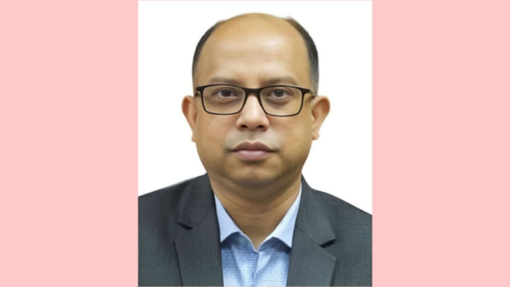 প্রশাসনে রদবদল: নেত্রকোনাসহ নতুন ডিসি পেল ৫ জেলা