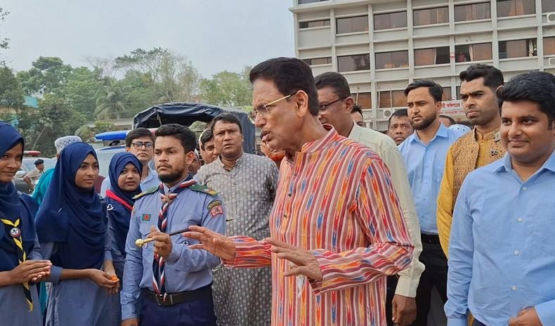 শিক্ষার্থীদের রাস্তায় দাঁড় করিয়ে অতিথিকে শুভেচ্ছা জানানো সম্পূর্ণ নিষিদ্ধ : শিক্ষামন্ত্রী