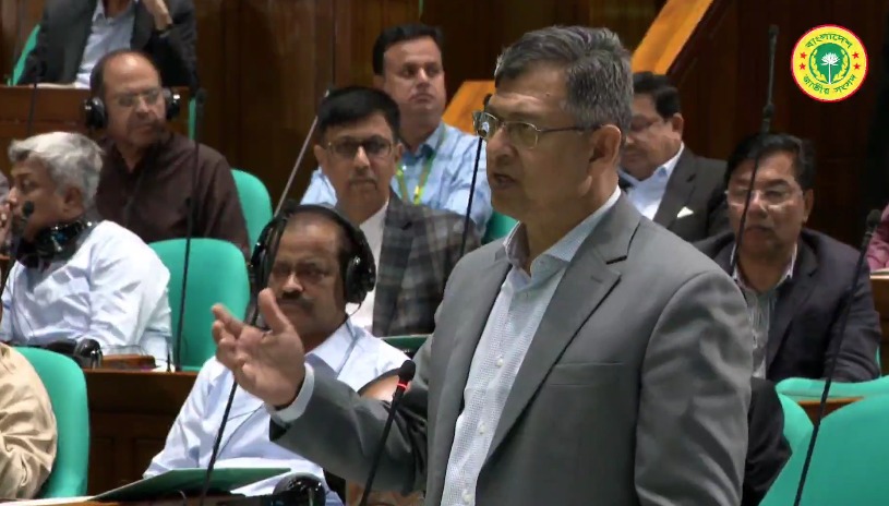 সরকার পুলিশের ত্রি-মাত্রিক সক্ষমতা অর্জনে বিশেষ গুরুত্ব দিচ্ছে: স্বরাষ্ট্রমন্ত্রী