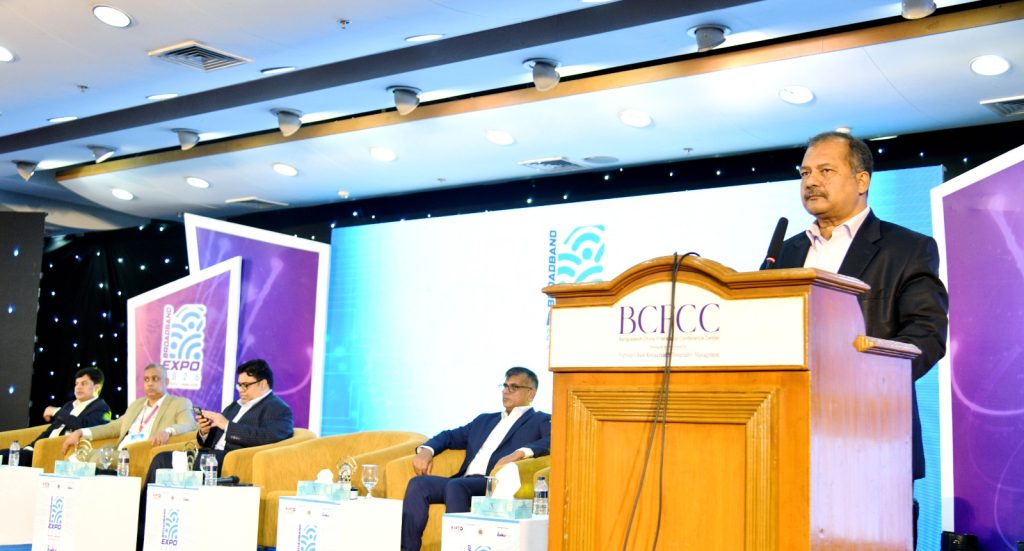 ‘অপতথ্যের হাত থেকে সুরক্ষা’ এখন নাগরিক অধিকার: তথ্যমন্ত্রী