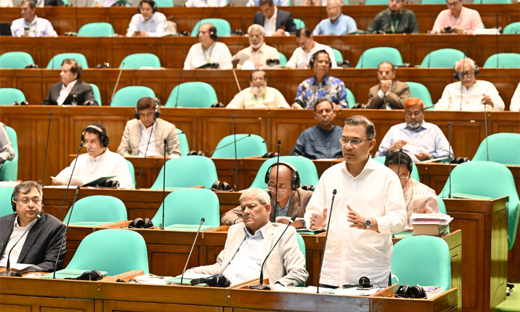 প্রাথমিক শিক্ষকদের মান ও দক্ষতা বাড়াতে প্রশিক্ষণের ওপর গুরুত্বারোপ করছে সরকার : প্রধানমন্ত্রী