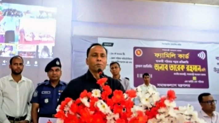 ‘অনিয়ম সহ্য করা হবে না’: ফ্যামিলি কার্ড বিতরণে কায়সার কামালের কড়া হুঁশিয়ারি