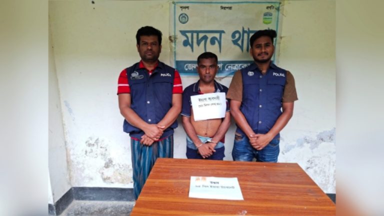 মদনে ওসির মাদক বিরোধী তৎপরতায় ইয়াবাসহ ব্যবসায়ী প্রেপ্তার