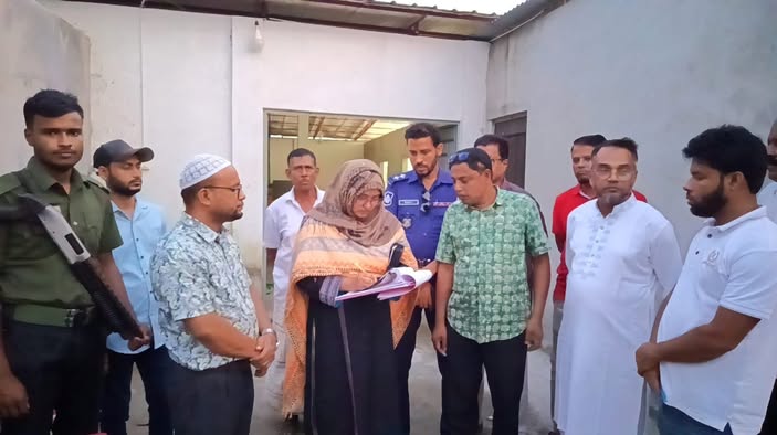 ঈশ্বরগঞ্জে অবৈধ যৌন উত্তেজক ওষুধ তৈরির কারখানা সিলগালা, মালিককে ৩০ হাজার টাকা জরিমানা