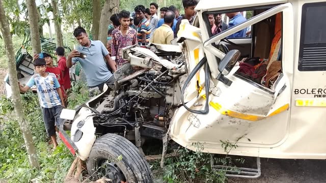 গাইবান্ধায় পিকআপ-অটোরিকশা সংঘর্ষ: চালকসহ নিহত ২, আহত ৪