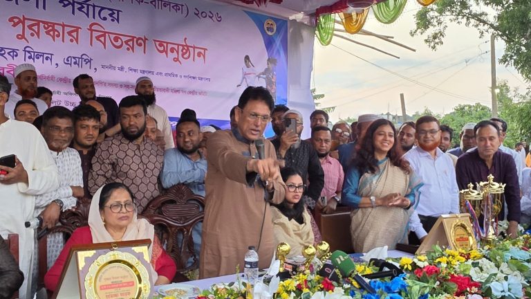 শিক্ষার্থীদের লেখাপড়া আনন্দময় করার লক্ষ্যে সরকার কাজ করছে : শিক্ষা মন্ত্রী