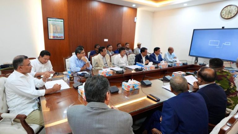 প্রধানমন্ত্রীর সভাপতিত্বে গুলশান লেকের উন্নয়ন নিয়ে বৈঠক অনুষ্ঠিত