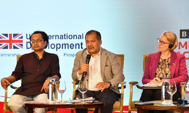 গণমাধ্যম কমিশন গঠনের প্রক্রিয়ায় সরকার একক সিদ্ধান্ত চাপিয়ে দেবে না : তথ্যমন্ত্রী