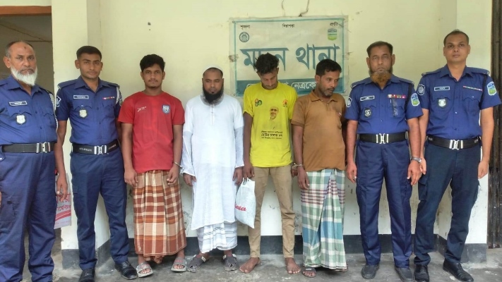 মদনে ভ্রাম্যমাণ আদালত ও পুলিশের তৎপরতা: সাজাপ্রাপ্ত মাদক কারবারিসহ আটক ৪