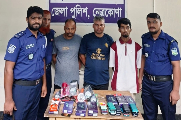 নেত্রকোনায় চুরি, গাজীপুরে অভিযান: চোরাই মালামালসহ পুলিশের জালে ৩ চোর