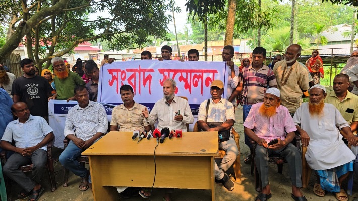 মাদারগঞ্জে সমবায় সমিতির নামে আত্মসাৎ: অর্থ উদ্ধারে সংবাদ সম্মেলন