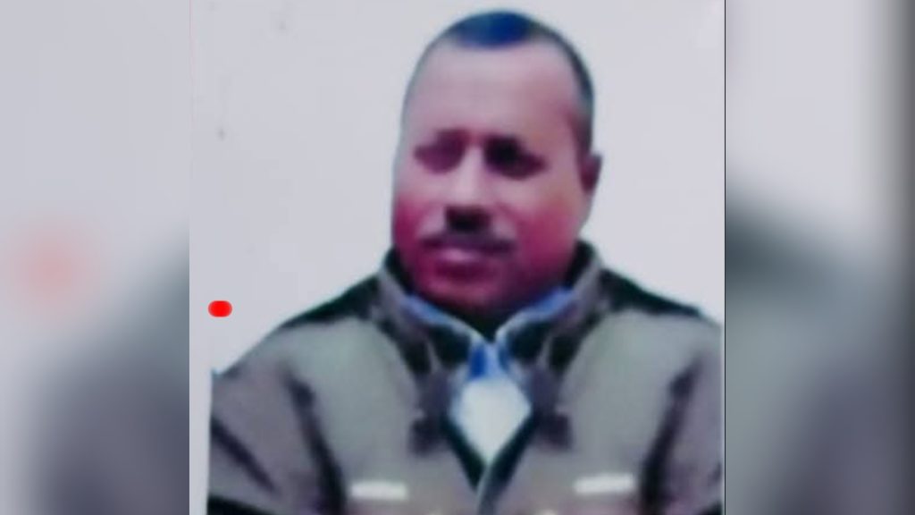 ঝিকরগাছা শংকরপুরে আদম ব্যাবসায়ী নজরুলের খপ্পরে পড়ে অনেক পরিবার অসহায়।
