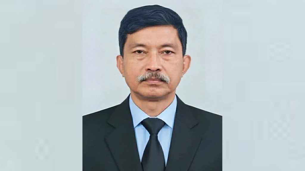 মন্ত্রীর আকস্মিক পদত্যাগ, নেপথ্যে নানা আলোচনা