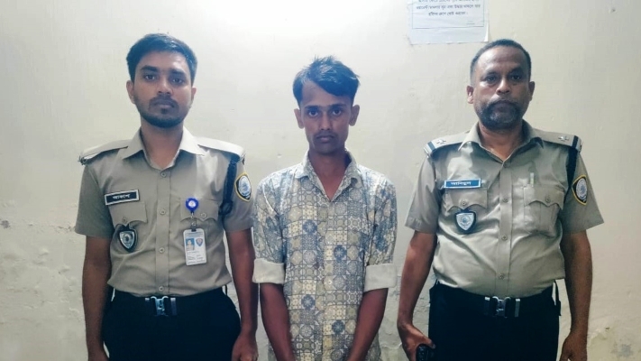 মদনে ইয়াবাসহ তরুণ গ্রেফতার, পালিয়েছে সাদ্দাম