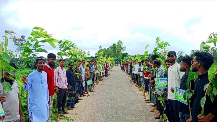 দুর্গাপুরে স্বেচ্ছাসেবক দলের ৪৬তম প্রতিষ্ঠাবার্ষিকী উপলক্ষে বৃক্ষরোপণ কর্মসূচি