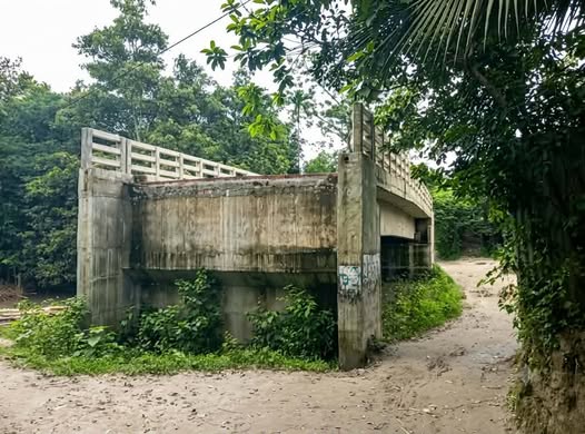 নাগরপুরে প্রায় ৪ কোটি টাকার সেতু নির্মাণ অ্যাপ্রোচ সড়ক না থাকায় দুর্ভোগে ১৫ গ্রামের মানুষ