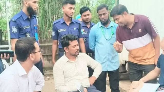 মৌলভীবাজারে বিসিক শিল্পনগরী’র এ ওয়ান ও জেরিন ফুডকে গুনতে হলো সোয়া ২ লাখ